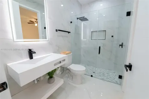 13 SW 21st Street Cape Coral FL 33991