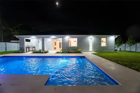 13 SW 21st Street Cape Coral FL 33991