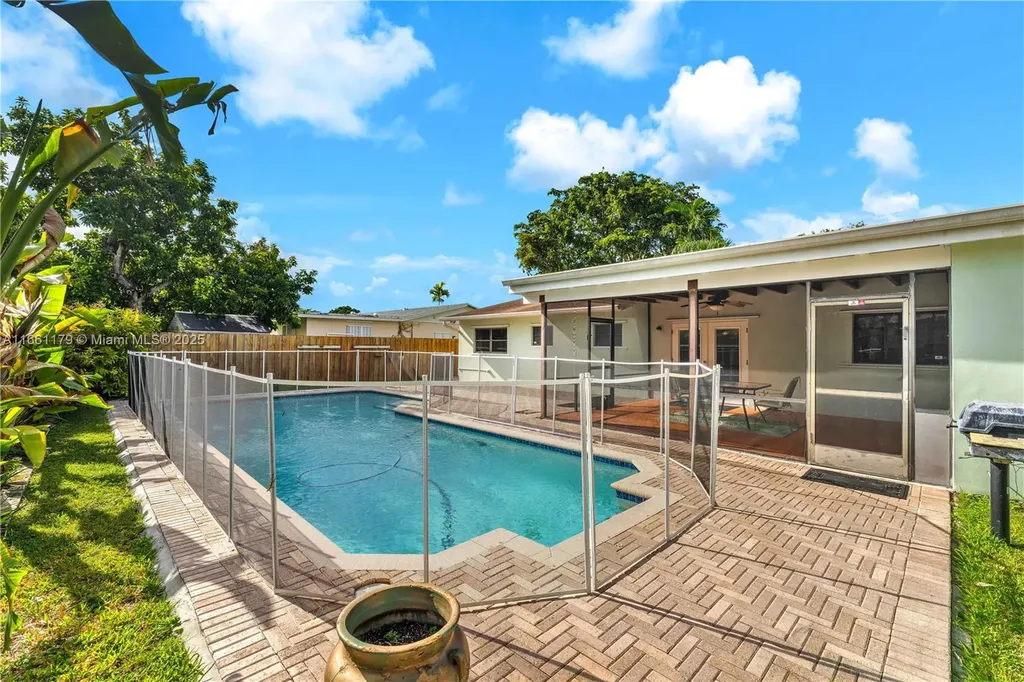 12321 SW 106th Street Miami FL 33186