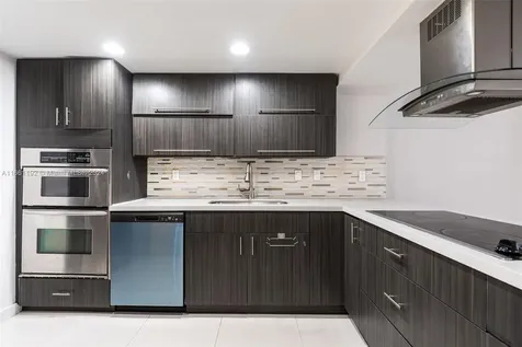20350 W Country Club Drive Aventura FL 33180