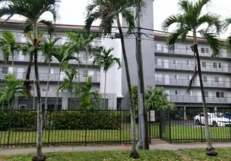 900 SW 84th Avenue Miami FL 33144