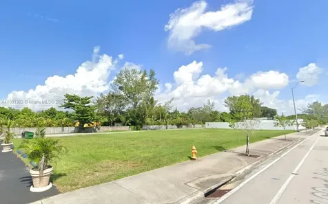 62 Avenue SW 66 Street South Miami FL 33143