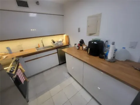 3400 NE 192nd Street Aventura FL 33180