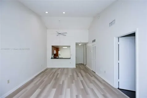 446 SW 113th Way Pembroke Pines FL 33025