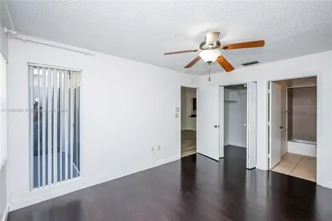 446 SW 113th Way Pembroke Pines FL 33025
