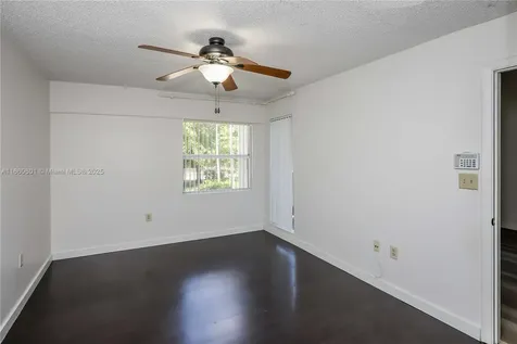 446 SW 113th Way Pembroke Pines FL 33025