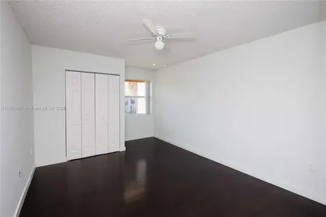 446 SW 113th Way Pembroke Pines FL 33025