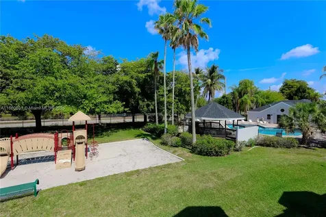 446 SW 113th Way Pembroke Pines FL 33025