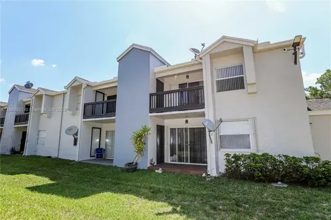 446 SW 113th Way Pembroke Pines FL 33025