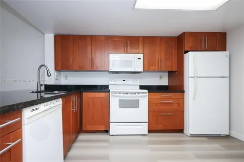 446 SW 113th Way Pembroke Pines FL 33025