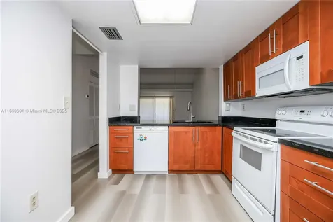 446 SW 113th Way Pembroke Pines FL 33025