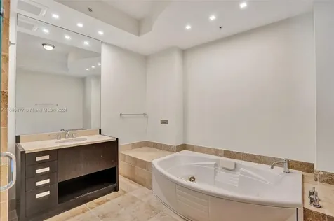 18201 Collins Avenue Sunny Isles Beach FL 33160