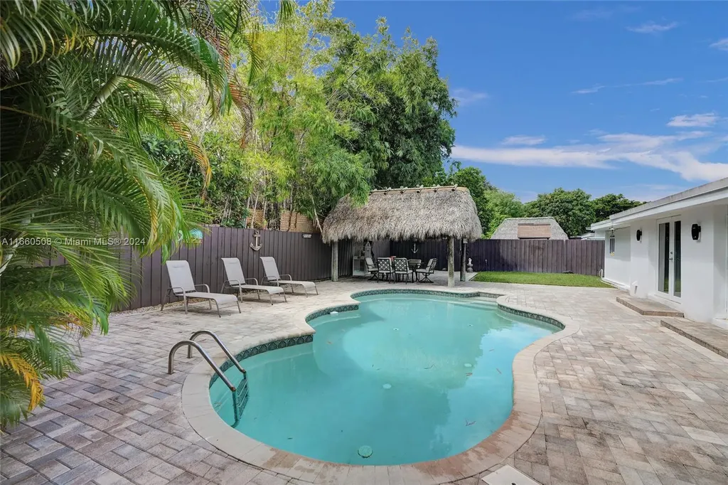 1910 N Hibiscus Drive North Miami FL 33181