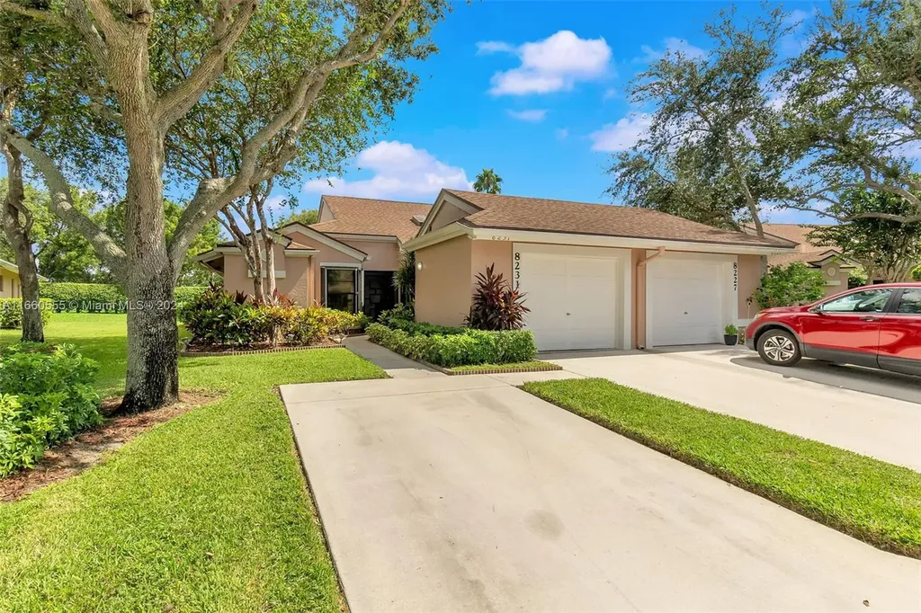 8231 Springlake Drive Boca Raton FL 33496