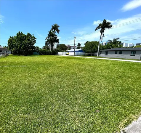 212 NE 1st Street Dania Beach FL 33004