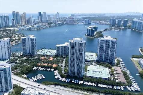 3500 Mystic Pointe Drive Aventura FL 33180