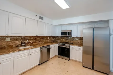 3500 Mystic Pointe Drive Aventura FL 33180