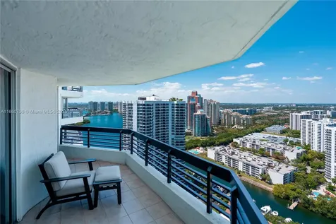 3500 Mystic Pointe Drive Aventura FL 33180