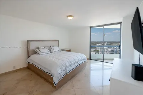3500 Mystic Pointe Drive Aventura FL 33180