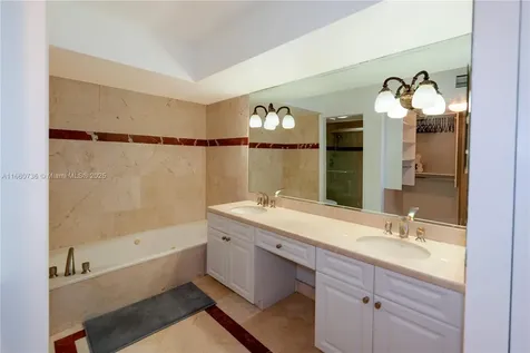 3500 Mystic Pointe Drive Aventura FL 33180