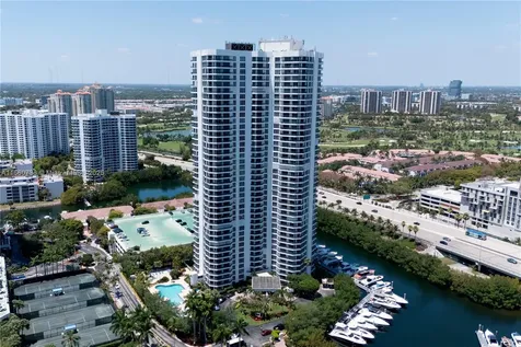 3500 Mystic Pointe Drive Aventura FL 33180