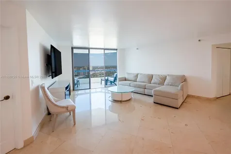 3500 Mystic Pointe Drive Aventura FL 33180