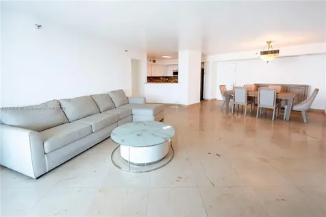 3500 Mystic Pointe Drive Aventura FL 33180