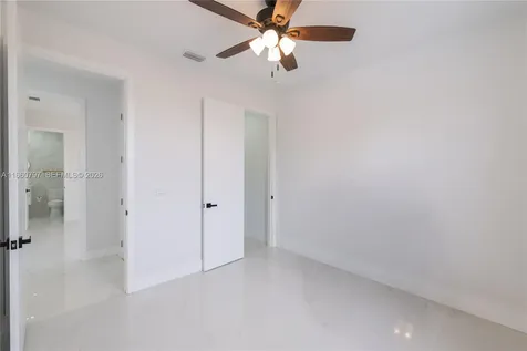 1528 SW 15th Avenue Cape Coral FL 33991