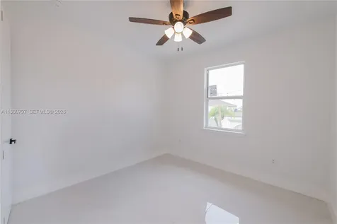 1528 SW 15th Avenue Cape Coral FL 33991