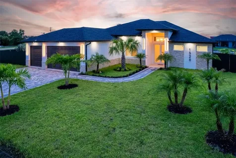 1528 SW 15th Avenue Cape Coral FL 33991
