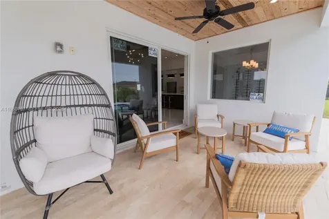 1528 SW 15th Avenue Cape Coral FL 33991