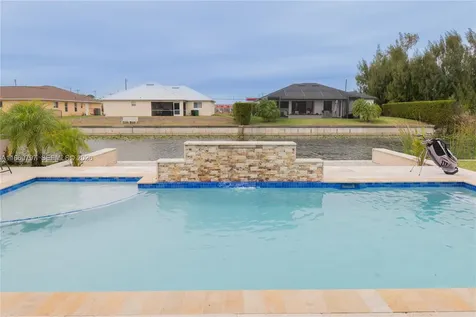1528 SW 15th Avenue Cape Coral FL 33991