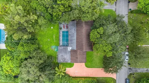 7425 SW 126th Street Pinecrest FL 33156