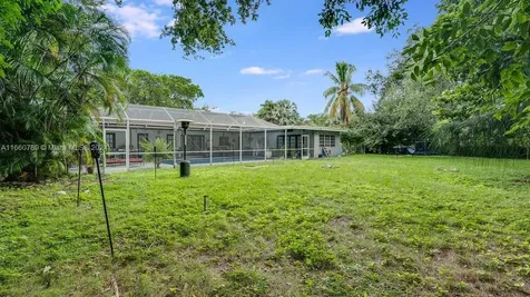 7425 SW 126th Street Pinecrest FL 33156