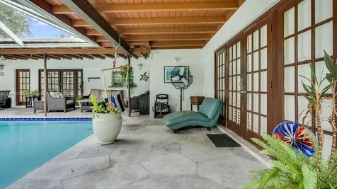 7425 SW 126th Street Pinecrest FL 33156