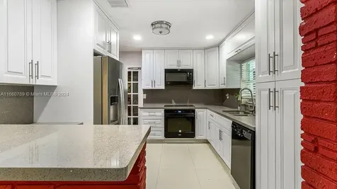 7425 SW 126th Street Pinecrest FL 33156