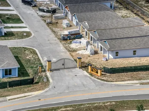 1439 Las Villas Boulevard Sebring FL 33870