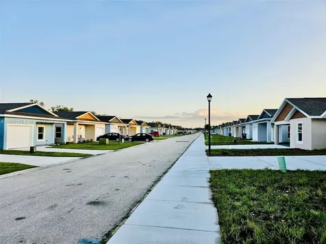 1439 Las Villas Boulevard Sebring FL 33870