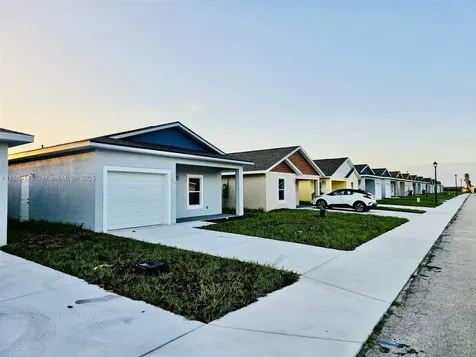 1439 Las Villas Boulevard Sebring FL 33870