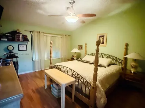 14795 SW 97th Terrace Miami FL 33196