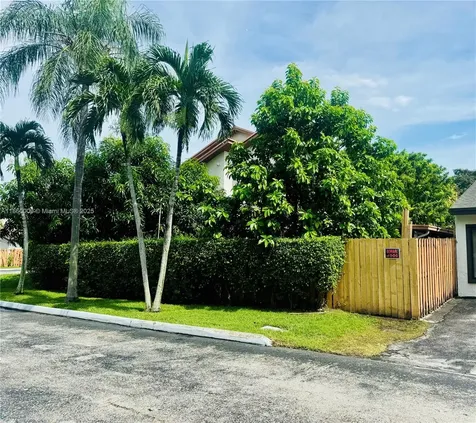 14795 SW 97th Terrace Miami FL 33196