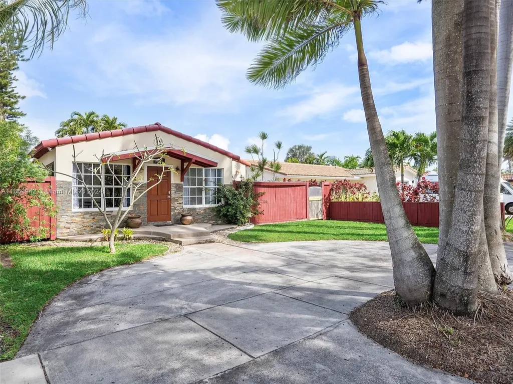 1327 Madison Street Hollywood FL 33019