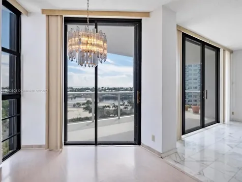 20281 E Country Club Drive Aventura FL 33180