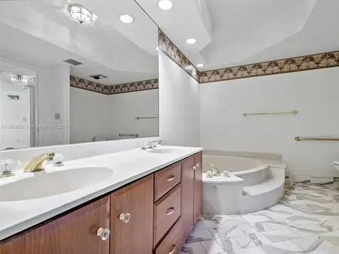 20281 E Country Club Drive Aventura FL 33180