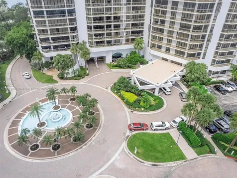 20281 E Country Club Drive Aventura FL 33180