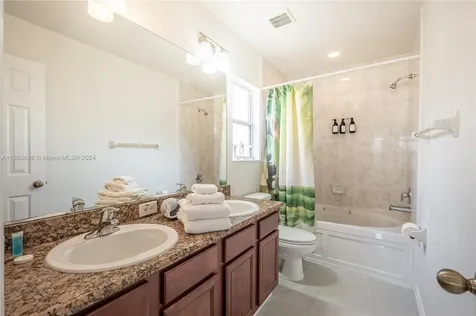 1073 Tourmaline Drive Kissimmee FL 34746