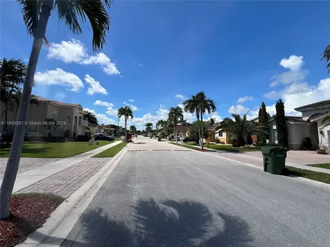 4273 NE 16th Street Homestead FL 33033