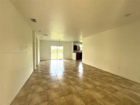 4273 NE 16th Street Homestead FL 33033