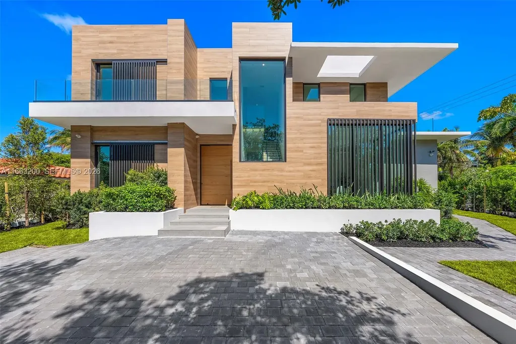 4430 Nautilus Drive Miami Beach FL 33140