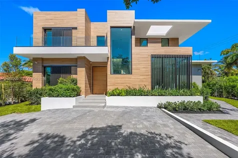 4430 Nautilus Drive Miami Beach FL 33140